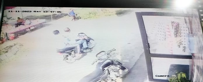 ਬ੍ਰੇਕਿੰਗ : ਜਲੰਧਰ ‘ਚ ਦੀਵਾਲੀ ਤੋਂ ਪਹਿਲਾਂ ਵੱਡੀ ਵਾਰਦਾਤ, ਪਰਿਵਾਰ ਗਿਆ ਸੀ ਦਵਾਈ ਲੈਣ; ਪਿੱਛੋਂ ਸਵਾ ਲੱਖ ਕੈਸ਼ ਤੇ 8 ਲੱਖ ਸੋਨਾ ਚੋਰੀ