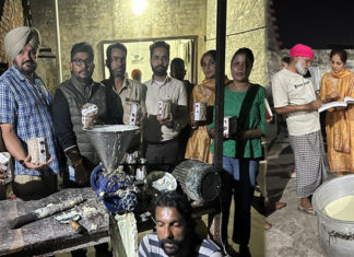 ਫੈਸਟੀਵਲ ਸੀਜ਼ਨ ‘ਚ ਲੋਕਾਂ ਦੀ ਸਿਹਤ ਨਾਲ ਖਿਲਵਾੜ : ਅੰਮ੍ਰਿਤਸਰ ‘ਚ 337 ਕਿੱਲੋ ਮਿਲਾਵਟੀ ਖੋਆ ਜ਼ਬਤ, 2 ਗ੍ਰਿਫਤਾਰ