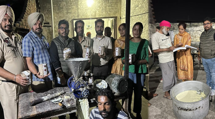 ਫੈਸਟੀਵਲ ਸੀਜ਼ਨ ‘ਚ ਲੋਕਾਂ ਦੀ ਸਿਹਤ ਨਾਲ ਖਿਲਵਾੜ : ਅੰਮ੍ਰਿਤਸਰ ‘ਚ 337 ਕਿੱਲੋ ਮਿਲਾਵਟੀ ਖੋਆ ਜ਼ਬਤ, 2 ਗ੍ਰਿਫਤਾਰ