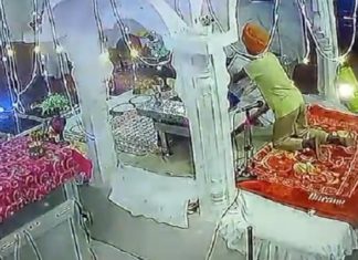 ਬਟਾਲਾ ਤੋਂ ਵੱਡੀ ਖਬਰ : ਗੁਰੂ ਗ੍ਰੰਥ ਸਾਹਿਬ ਦੀ 13 ਸਾਲ ਦੇ ਬੱਚੇ ਵੱਲੋਂ ਬੇਅਦਬੀ; ਮਾਹੌਲ ਬਣਿਆ ਤਣਾਅਪੂਰਨ