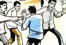 ਲੁਧਿਆਣਾ : ਐਕਸੀਡੈਂਟ ’ਚ ਜ਼ਖਮੀ ਹੋਇਆ ਪੁੱਤ, ਕਾਲ ਕਰਨ ‘ਤੇ ਲੈਣ ਗਏ ਮਾਪਿਆਂ ਦੀ ਨੌਜਵਾਨਾਂ ਵੱਲੋਂ ਕੁੱਟਮਾਰ