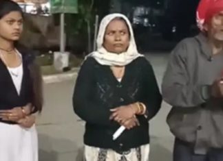 ਜਲੰਧਰ ‘ਚ ਸਬਜ਼ੀ ਖਰੀਦਣ ਆਈ ਲੜਕੀ ਦਾ ਪਰਸ ਤੇ ਨੌਜਵਾਨ ਦਾ ਮੋਬਾਈਲ ਖੋਹ ਕੇ ਲੈ ਗਏ ਲੁਟੇਰੇ