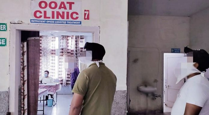 ਨਸ਼ਾ ਛੁਡਾਊ ਕੇਂਦਰਾਂ ‘ਚ ਮਰੀਜ਼ਾਂ ਦੀ ਗਿਣਤੀ ਤੋਂ ਖੁਲਾਸਾ : ਸਭ ਤੋੋਂ ਵੱਧ ਨਸ਼ਾ ਕਰਦੇ ਨੇ ਲੁਧਿਆਣਾ ਦੇ ਨੌਜਵਾਨ, ਜਾਣੋ ਆਪਣੇ ਜ਼ਿਲ੍ਹੇ ਦਾ ਹਾਲ