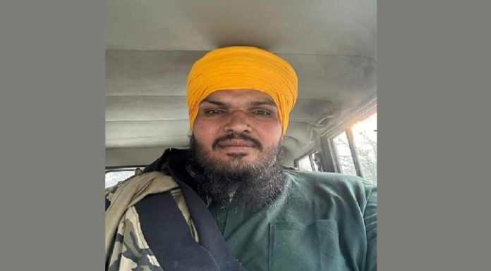 ਤਰਨਤਾਰਨ ਤੋਂ ਪੰਜਾਬ ਪੁਲਿਸ ਦਾ ਸਾਬਕਾ ਕਾਂਸਟੇਬਲ ਚਿੱਟੇ ਸਣੇ ਗ੍ਰਿਫਤਾਰ, ਬਲੈਰੋ ਗੱਡੀ ‘ਚ ਜਾ ਰਿਹਾ ਸੀ ਸਪਲਾਈ ਦੇਣ