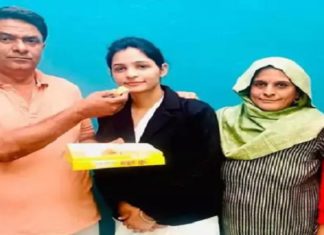 ਕਿਸਾਨ ਪਰਿਵਾਰ ਦੀ ਧੀ ਬਣੀ ਜੱਜ : ਹਿਮਾਨੀ ਦੇਸਵਾਲ ਨੇ HPJSC ਪ੍ਰੀਖਿਆ ‘ਚ ਛੇਵਾਂ ਰੈਂਕ ਕੀਤਾ ਹਾਸਲ, ਪਰਿਵਾਰ ਨੂੰ ਵਧਾਈ ਦੇਣ ਵਾਲਿਆਂ ਦਾ ਲੱਗਾ ਤਾਂਤਾ