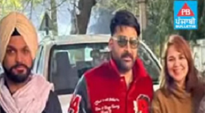 ਹਾਰਟ ਅਟੈਕ ਵਾਲੇ ਪਰੌਂਠਿਆਂ ਵਾਲਾ ਮਾਮਲਾ : ਜ਼ਮਾਨਤ ‘ਤੇ ਬਾਹਰ ਆ ਕੇ ਵੀਰ ਦਵਿੰਦਰ ਨੇ ਪੁਲਿਸ ‘ਤੇ ਲਾਏ ਗੰਭੀਰ ਇਲਜ਼ਾਮ…ਦੇਖੋ ਵੀਡੀਓ