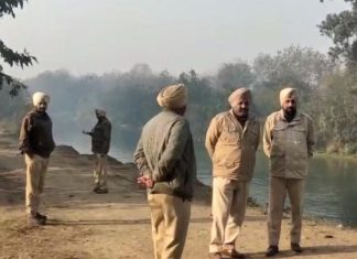 ਬ੍ਰੇਕਿੰਗ : ਜੰਡਿਆਲਾ ਗੁਰੂ ‘ਚ ਵੱਡਾ ਐਨਕਾਊਂਟਰ, ਗੈਂਗਸਟਰ ਅੰਮ੍ਰਿਤਪਾਲ ਅਮਰੀ ਢੇਰ, ਕਤਲ ਦੇ 3 ਕੇਸਾਂ ‘ਚ ਸੀ ਲੋੜੀਂਦਾ