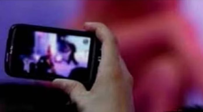 ਫਿਰੋਜ਼ਪੁਰ : ਚੱਲਦੇ ਵਿਆਹ ‘ਚੋਂ ਕੁੜੀ ਨੇ ਜ਼ਰੂਰੀ ਕੰਮ ਬੋਲ ਕੇ ਨੌਜਵਾਨ ਬੁਲਾਇਆ ਘਰ, ਬਣਾਈ ਧੱਕੇ ਨਾਲ ਵੀਡੀਓ; ਬਲੈਕਮੇਲ ਕਰਕੇ 20 ਹਜ਼ਾਰ ਲਏ