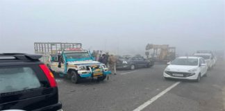 ਬਿਆਸ ‘ਚ 10 ਗੱਡੀਆਂ ਦੀ ਭਿਆਨਕ ਟੱਕਰ, ਫਲਾਈਓਵਰ ਤੋਂ ਡਿੱਗਿਆ ਸੀਮੈਂਟ ਨਾਲ ਭਰਿਆ ਟਰੱਕ