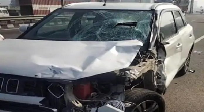 ਜਲੰਧਰ ਤੋਂ ਵੱਡੀ ਖਬਰ : ਮਿੰਨੀ ਟਰੱਕ ਤੇ ਕਾਰ ਵਿਚਾਲੇ ਭਿਆਨਕ ਟੱਕਰ, 1 ਦੀ ਮੌਤ, 4 ਗੰਭੀਰ