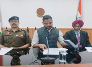 ਵਿਦਿਆਰਥੀਆਂ ਦੀ ਸਿਹਤ ਵਿਗੜਨ ਦੇ ਮਾਮਲੇ ‘ਚ 4 ਮੈਂਬਰੀ ਕਮੇਟੀ ਦਾ ਗਠਨ, ਇਕ ਹਫ਼ਤੇ ‘ਚ ਸੌਂਪੇਗੀ ਰਿਪੋਰਟ