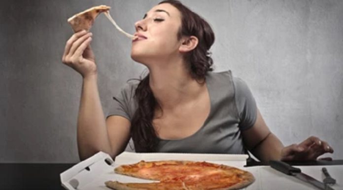 ਰਿਸਰਚ ‘ਚ ਖੁਲਾਸਾ : ਪਿੱਜ਼ਾ ਖਾਣ ਵਾਲੇ ਹੋ ਜਾਣ ਸਾਵਧਾਨ, ਵਧ ਸਕਦੈ ਕੈਂਸਰ ਦਾ ਖਤਰਾ