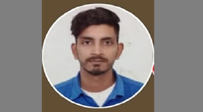 ਮੋਹਾਲੀ ‘ਚ ਖੌਫਨਾਕ ਮਰਡਰ : ਦੁਕਾਨਦਾਰ ਦੇ ਸਿਰ ‘ਚ ਕਈ ਵਾਰ ਮਾਰਿਆ ਲੋਹੇ ਦਾ ਤਵਾ, ਫਿਰ ਚਾਕੂ ਨਾਲ ਵਿੰਨ੍ਹਿਆਂ, ਬੋਰੇ ‘ਚ ਭਰ ਕੇ ਲਾਸ਼ ਨਾਲੇ ‘ਚ ਸੁੱਟੀ