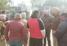 ਗੁਰਦਾਸਪੁਰ : ਕਰੇਟਾ ‘ਤੇ ਆਏ ਅਣਪਛਾਤਿਆਂ ਨੇ ਆਈ-20 ਕਾਰ ਸਵਾਰਾਂ ‘ਤੇ ਚਲਾਈਆਂ ਗੋਲ਼ੀਆਂ, ਦਹਿਸ਼ਤ ਦਾ ਬਣਿਆ ਮਾਹੌਲ