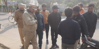 ਜਲੰਧਰ : ਪਿਸਤੌਲ ਦੀ ਨੋਕ ‘ਤੇ ਈ ਰਿਕਸ਼ਾ ਸਵਾਰਾਂ ਤੋਂ ਲੁੱਟੇ 50 ਹਜ਼ਾਰ, ਜਾਂਦੇ ਹੋਏ 5 ਫੋਨ ਵੀ ਲੈ ਗਏ