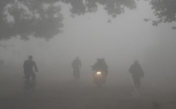 ਪੰਜਾਬ ਦੇ 18 ਜ਼ਿਲ੍ਹੇ ਸੰਘਣੀ ਧੁੰਦ ਦੀ ਲਪੇਟ ‘ਚ : ਮੌਸਮ ਵਿਭਾਗ ਨੇ ਜਾਰੀ ਕੀਤਾ ਰੈੱਡ ਅਲਰਟ