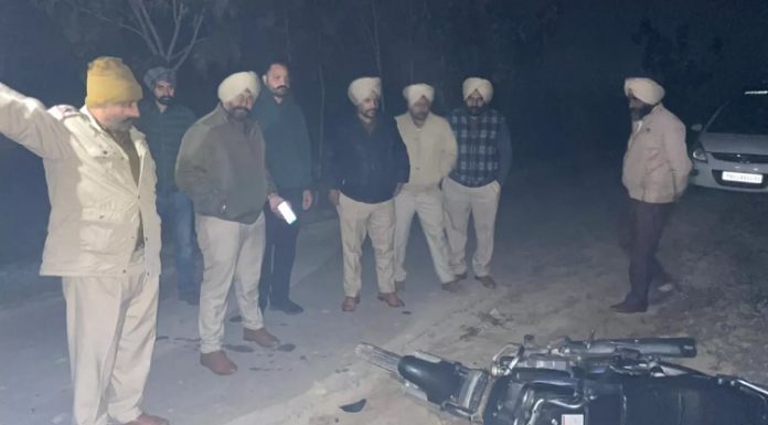 ਤਰਨਤਾਰਨ ‘ਚ ਪੁਲਿਸ ਤੇ ਗੈਂਗਸਟਰਾਂ ਵਿਚਾਲੇ ਮੁਕਾਬਲਾ, 2 ਬਦਮਾਸ਼ਾਂ ਨੂੰ ਲੱਗੀਆਂ ਗੋਲੀਆਂ, ਵੱਡੀ ਵਾਰਦਾਤ ਨੂੰ ਦੇਣ ਵਾਲੇ ਸਨ ਅੰਜਾਮ