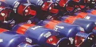 ਦਸੰਬਰ ਦੇ ਪਹਿਲੇ ਦਿਨ ਮਹਿੰਗਾਈ ਦਾ ਝਟਕਾ : ਮੁੜ ਮਹਿੰਗਾ ਹੋਇਆ ਸਿਲੰਡਰ, ਦੇਸ਼ ਭਰ ‘ਚ ਨਵੀਂ ਕੀਮਤ ਹੋਈ ਲਾਗੂ