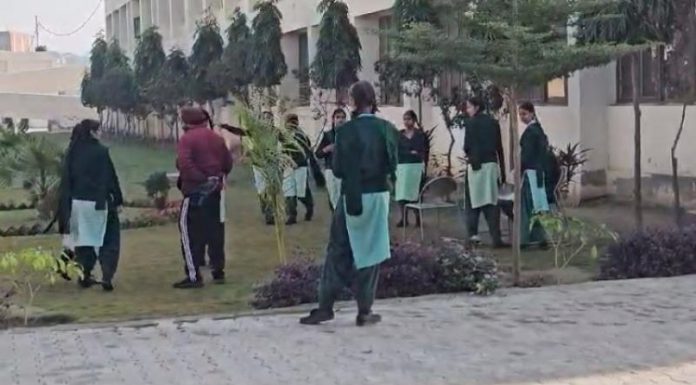 ਸੰਗਰੂਰ ਦੇ ਮੈਰੀਟੋਰੀਅਸ ਸਕੂਲ ‘ਚ 53 ਬੱਚੇ ਹੋਏ ਬੀਮਾਰ, ਹੋਸਟਲ ਦਾ ਖਾਣਾ ਖਾਣ ਤੋਂ ਬਾਅਦ ਵਿਗੜੀ ਸਿਹਤ