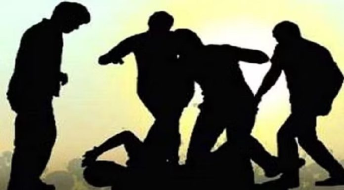 ਫਿਰੋਜ਼ਪੁਰ ‘ਚ ਰੇਤ ਮਾਫੀਆ ਦੀ ਗੁੰਡਾਗਰਦੀ, ਮਾਈਨਿੰਗ ਵਿਭਾਗ ਦੇ JE ਨੂੰ ਅਗਵਾ ਕਰਕੇ ਔਰਤਾਂ ਸਮੇਤ 7 ਜਣਿਆਂ ਨੇ ਕੁੱਟਿਆ