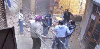 ਪੁਰਾਣੀ ਬਿਲਡਿੰਗ ਨੂੰ ਡੇਗਦੇ ਸਮੇਂ ਹਾਦਸਾ, ਮਹਿਲਾ ਸਣੇ 2 ਬੱਚੇ ਮਲਬੇ ਹੇਠਾਂ ਦੱਬੇ ਗਏ