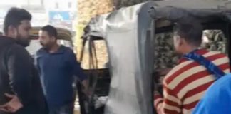 ਜਲੰਧਰ : ਕਾਰ ਨੇ ਆਟੋ ਨੂੰ ਮਾਰੀ ਟੱਕਰ : ਇਕ ਦੀ ਮੌਤ, 3 ਗੰਭੀਰ, ਆਟੋ ਨੇ ਹਾਈਵੇ ‘ਤੇ ਕਈ ਵਾਰ ਖਾਧੀਆਂ ਪਲਟੀਆਂ