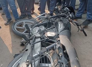 ਮੋਗਾ : ਮੋਟਰਸਾਈਕਲ ਚੋਰੀ ਕਰਕੇ ਭੱਜੇ 2 ਚੋਰਾਂ ਦੀ ਟਰੈਕਟਰ ਨਾਲ ਟੱਕਰ, 1 ਦੀ ਮੌਤ, ਦੂਜਾ ਗੰਭੀਰ