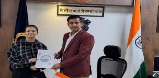 ਮਾਣ ਵਾਲੀ ਗੱਲ : ਪੰਜਾਬ ਦੀ ਧੀ ਅਜਨੀਤ ਕੌਰ ਨੂੰ ਵਿਦੇਸ਼ੀ ਭਾਸ਼ਾ ਦੇ ਟੈਸਟ ‘ਚੋਂ ਮਿਲਿਆ ਪਹਿਲਾ ਸਥਾਨ, ਯੂ-ਟਿਊਬ ਤੋਂ ਸਿੱਖੀ ਕੋਰੀਅਨ