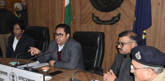 No need to worry about fuel supply, people should not to do panic buying -DC