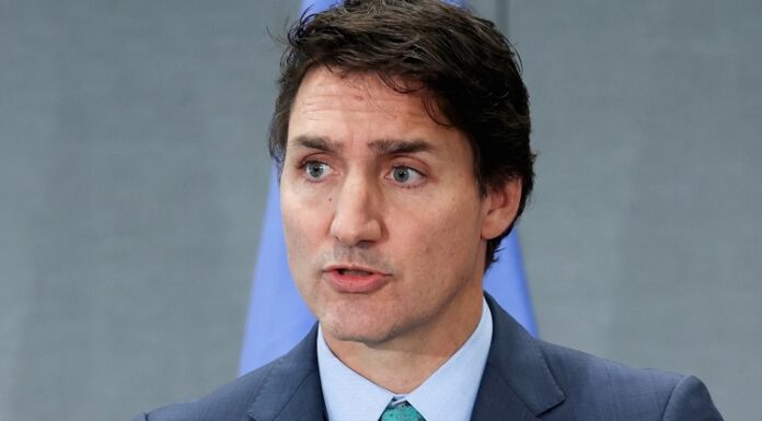 ਡਬਲ ਝਟਕਾ : ਨਿੱਜੀ ਕਾਲਜਾਂ ਤੋਂ ਗ੍ਰੈਜੂਏਟਸ ਨੂੰ ਨਹੀਂ ਮਿਲੇਗਾ ਵਰਕ ਪਰਮਿਟ, ਸਟੱਡੀ ਵੀਜ਼ਾ ‘ਚ ਵੀ 35 ਫੀਸਦੀ ਕਟੌਤੀ