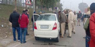 ਰੂਪਨਗਰ ‘ਚ ਨਿਰੰਕਾਰੀ ਭਵਨ ਨੇੜੇ ਸਾਬਕਾ ਫੌਜੀ ਦਾ ਕ.ਤਲ, ਅਣਪਛਾਤੇ ਕਾਰ ‘ਚ ਰੱਖ ਗਏ ਲਾ.ਸ਼, ਲਿਖਿਆ ਧੋਖੇਬਾਜ਼