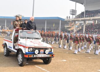 ਜਲੰਧਰ ‘ਚ ਗਣਤੰਤਰ ਦਿਵਸ ਮੌਕੇ ਵਿਦਿਆਰਥੀਆਂ ਨੇ ਪੇਸ਼ ਕੀਤੀਆਂ ਸੱਭਿਆਚਾਰਕ ਵੰਨਗੀਆਂ, ਬਤੌਰ ਮੁੱਖ ਮਹਿਮਾਨ ਪੁੱਜੇ ਮੰਤਰੀ ਹਰਪਾਲ ਚੀਮਾ