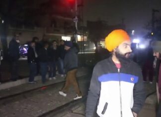 ਮੋਗਾ : ਟ੍ਰੇਨ ਦੀ ਚਪੇਟ ‘ਚ ਆਉਣ ਕਾਰਨ ਮਾਂ-ਪੁੱਤ ਦੀ ਮੌ.ਤ, ਬਚਾਉਣ ਗਿਆ ਨੌਜਵਾਨ ਵੀ ਗੰਭੀਰ ਜ਼ਖਮੀ