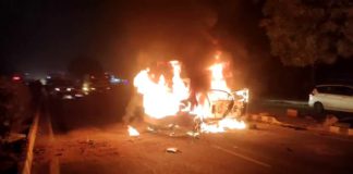 ਲੁਧਿਆਣਾ-ਫਿਰੋਜ਼ਪੁਰ ਰੋਡ ‘ਤੇ ਚੱਲਦੀ ਕਾਰ ਨੂੰ ਲੱਗੀ ਭਿਆਨਕ ਅੱ.ਗ, ਗੱਡੀ ਸਵਾਰ 2 ਨੌਜਵਾਨਾਂ ਨੇ ਛਾਲਾਂ ਮਾਰ ਕੇ ਬਚਾਈ ਜਾ.ਨ