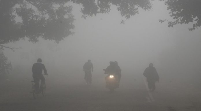 ਪੰਜਾਬ ‘ਚ ਠੰਡ ਤੇ ਸੰਘਣੀ ਧੁੰਦ ਦਾ ਵਧਿਆ ਕਹਿਰ : 23 ਜ਼ਿਲ੍ਹਿਆਂ ‘ਚ ਹੋਇਆ ਇਹ ਅਲਰਟ ਜਾਰੀ