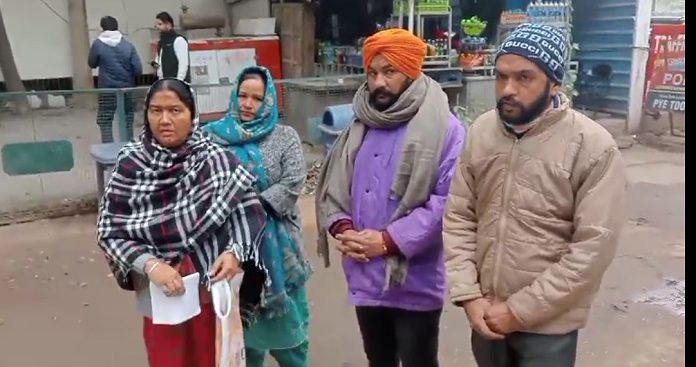 ਲੁਧਿਆਣਾ : ਪੁਲਿਸ ਮੁਲਾਜ਼ਮ ਦੀ ਮਹਿਲਾ ਸਮੇਤ ਵੀਡੀਓ ਵਾਇਰਲ ਹੋਣ ਮਗਰੋਂ ਪਰਿਵਾਰ ਬੋਲਿਆ – ਸਾਡੇ ਮੁੰਡੇ ਨੂੰ ਫਸਾਇਆ ਗਿਆ