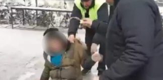 ਜਲੰਧਰ ਬੱਸ ਸਟੈਂਡ ‘ਤੇ ਹੰਗਾਮਾ : ਨਸ਼ੇ ‘ਚ ਧੁੱਤ ਕੁੜੀਆਂ ਨੇ ਕੀਤੀ ਲ.ੜਾਈ, ਲੋਕਾਂ ਨੂੰ ਵੱ.ਢੀਆਂ ਦੰਦੀਆਂ, ਨਿੰਬੂ ਚਟਵਾ ਕੇ ਉਤਰਵਾਇਆ ਨਸ਼ਾ