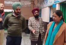 ਲੁਧਿਆਣਾ : ਛੁੱਟੀਆਂ ਦੇ ਬਾਵਜੂਦ ਸਕੂਲ ‘ਚ ਲੱਗੀਆਂ ਸਨ ਕਲਾਸਾਂ, ‘ਆਪ’ ਵਿਧਾਇਕਾ ਨੇ ਮਾਰਿਆ ਛਾਪਾ, ਮੌਕੇ ‘ਤੇ ਕੀਤੀ ਕਾਰਵਾਈ