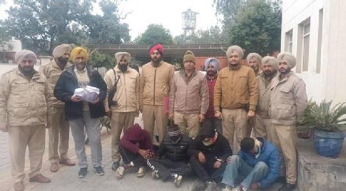 ਗੁਰਦਾਸਪੁਰ : ਮੋਸਟ ਵਾਂਟਡ ਗੈਂਗਸਟਰ ਨਵਦੀਪ ਸਿੰਘ ਸਾਥੀਆਂ ਸਮੇਤ ਗ੍ਰਿਫ਼ਤਾਰ, ਨੌਜਵਾਨ ਨੂੰ ਗੋਲੀ ਮਾਰ ਕੇ ਹੋਇਆ ਸੀ ਫਰਾਰ