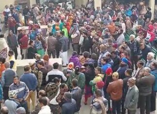 ਜਲੰਧਰ : ਕਾਰ ‘ਚ ਜ਼ਿੰਦਾ ਸੜੇ ਚਾਰ ਦੋਸਤਾਂ ਦੇ ਇੱਕੋ ਸ਼ਮਸ਼ਾਨ ਘਾਟ ‘ਚ ਬਲ਼ੇ ਸਿਵੇ, ਮਾਪਿਆਂ ਦੇ ਵੈਣ ਦੇਖ ਹਰ ਇਕ ਦੀ ਅੱਖ ਹੋਈ ਨਮ, ਵੇਖੋ ਵੀਡੀਓ…