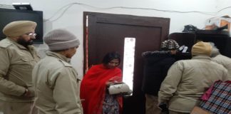 ਸੂਬੇ ’ਚ ਨਸ਼ਿਆਂ ਖਿਲਾਫ ਪੰਜਾਬ ਪੁਲਿਸ ਦਾ ਵੱਡਾ ਸਰਚ ਅਭਿਆਨ, ਕਈ ਘਰਾਂ ਨੂੰ ਤਾਲੇ ਲਗਾ ਕੇ ਭੱਜੇ ਲੋਕ