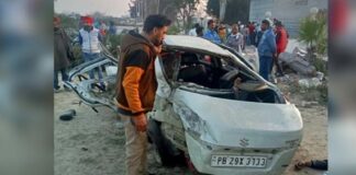 ਫਿਰੋਜ਼ਪੁਰ : ਕਾਰ ਦਾ ਟਾਇਰ ਫਟਣ ਕਾਰਨ ਵਾਪਰਿਆ ਵੱਡਾ ਹਾਦਸਾ, 5 ਦੋਸਤਾਂ ਦੀ ਮੌ.ਤ, 1 ਗੰਭੀਰ