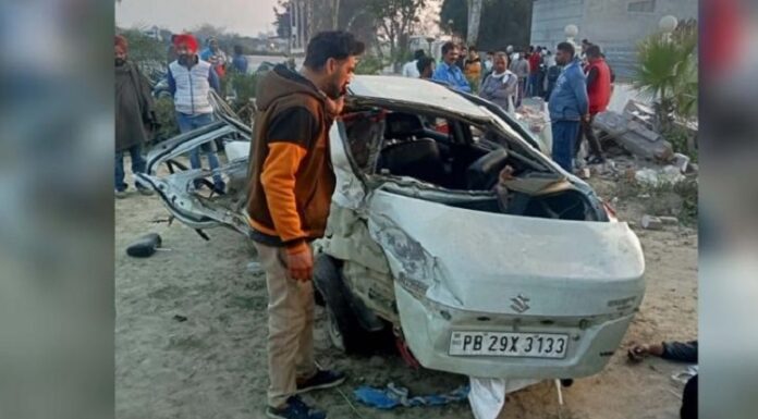 ਫਿਰੋਜ਼ਪੁਰ : ਕਾਰ ਦਾ ਟਾਇਰ ਫਟਣ ਕਾਰਨ ਵਾਪਰਿਆ ਵੱਡਾ ਹਾਦਸਾ, 5 ਦੋਸਤਾਂ ਦੀ ਮੌ.ਤ, 1 ਗੰਭੀਰ