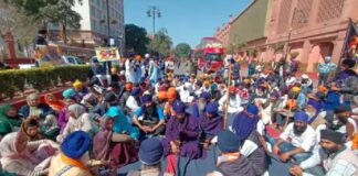 ਅੰਮ੍ਰਿਤਪਾਲ ਸਿੰਘ ਦੀ ਮਾਤਾ ਨੇ ਭੁੱਖ ਹੜਤਾਲ ਕੀਤੀ ਸ਼ੁਰੂ