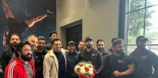 ਪਾਲੀਵੁਡ ਸਟਾਰ ਬੀਨੂੰ ਢਿੱਲੋਂ ਨੇ ਰਿਗਾਰ ਬਾਕਸ ਜਿਮ ‘ਚ ਕੀਤਾ ਵਰਕਆਊਟ, ਕਿਹਾ – ਤੰਦਰੁਸਤੀ ਨੂੰ ਜੀਵਨ ਦਾ ਅਨਿੱਖੜਵਾਂ ਅੰਗ ਬਣਾਓ