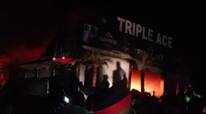 ਸੰਗਰੂਰ : ਐਮਾਜ਼ਾਨ ਦੇ ਪ੍ਰਸਿੱਧ ਮਾਲ “ਟ੍ਰਿਪਲਏਸ” ਨੂੰ ਲੱਗੀ ਭਿਆਨਕ ਅੱਗ, ਕਰੋੜਾਂ ਦਾ ਨੁਕਸਾਨ