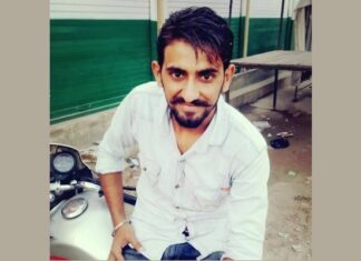 ਫਿਰੋਜ਼ਪੁਰ : ਘਰਵਾਲੀ ਨਾਲ ਨਾਜਾਇਜ਼ ਸੰਬੰਧਾਂ ਦੇ ਸ਼ੱਕ ‘ਚ ਨੌਜਵਾਨ ਦਾ ਕਤਲ, ਭਰਾ ਸਾਹਮਣੇ ਮਾਰੀਆਂ ਛਾਤੀ ‘ਚ ਗੋਲ਼ੀਆਂ, ਵੇਖੋ ਵੀਡੀਓ…