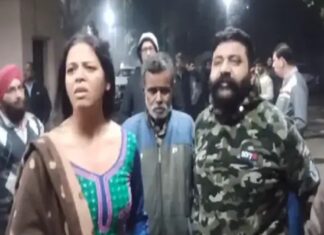 ਲੁਧਿਆਣਾ ‘ਚ ਪੰਡਿਤ ਪਰਾਂਠਾ ਵਾਲੇ ਦਾ ਪਿਆ ਪੰਗਾ : ਸਾਹਮਣੇ ਢਾਬਾ ਚਲਾ ਰਹੀ ਮਹਿਲਾ ਨਾਲ ਕੁੱਟਮਾਰ, ਵਿਵਾਦ ਵਧਿਆ