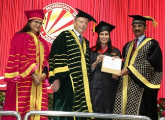 ਆਸਟ੍ਰੇਲੀਆ ਦੇ ਸਾਬਕਾ PM ਟੋਨੀ ਐਬੋਟ LPU ਦੀ 11ਵੀਂ ਕਨਵੋਕੇਸ਼ਨ ਦੇ ਬਣੇ ਮੁੱਖ ਮਹਿਮਾਨ, 60 ਹਜ਼ਾਰ ਤੋਂ ਵੱਧ ਸਟੂਡੈਂਟਸ ਨੂੰ ਮਿਲੀਆਂ ਡਿਗਰੀਆਂ