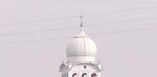 ਅੰਮ੍ਰਿਤਸਰ : ਗੁਰਦੁਆਰਾ ਸਾਹਿਬ ‘ਤੇ ਇੱਟਾਂ-ਰੋੜਿਆਂ ਨਾਲ ਹ.ਮਲਾ, 26 ਲੋਕਾਂ ‘ਤੇ FIR